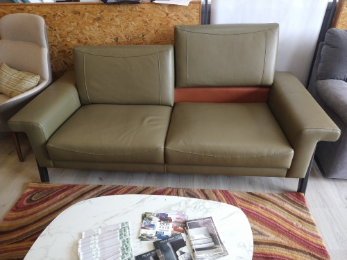 DIVANO IN PELLE TASSO